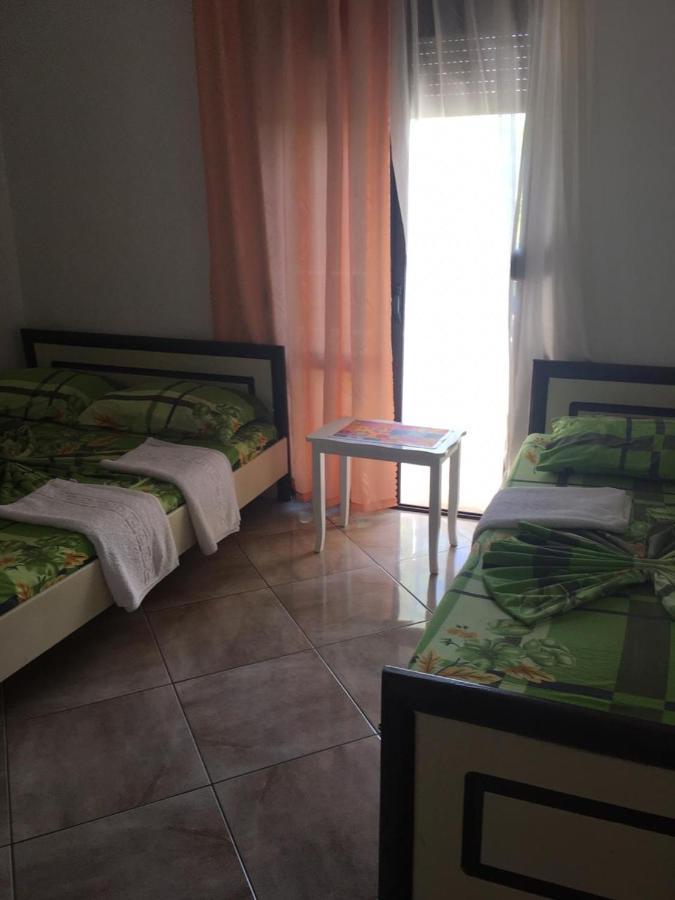 Apartment Tafilaj Durres Bagian luar foto