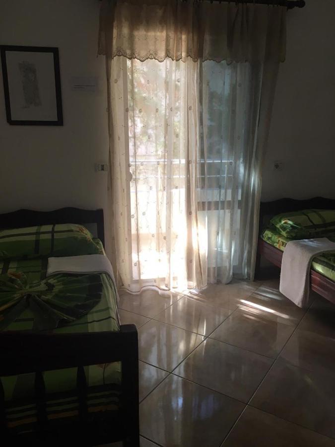 Apartment Tafilaj Durres Bagian luar foto