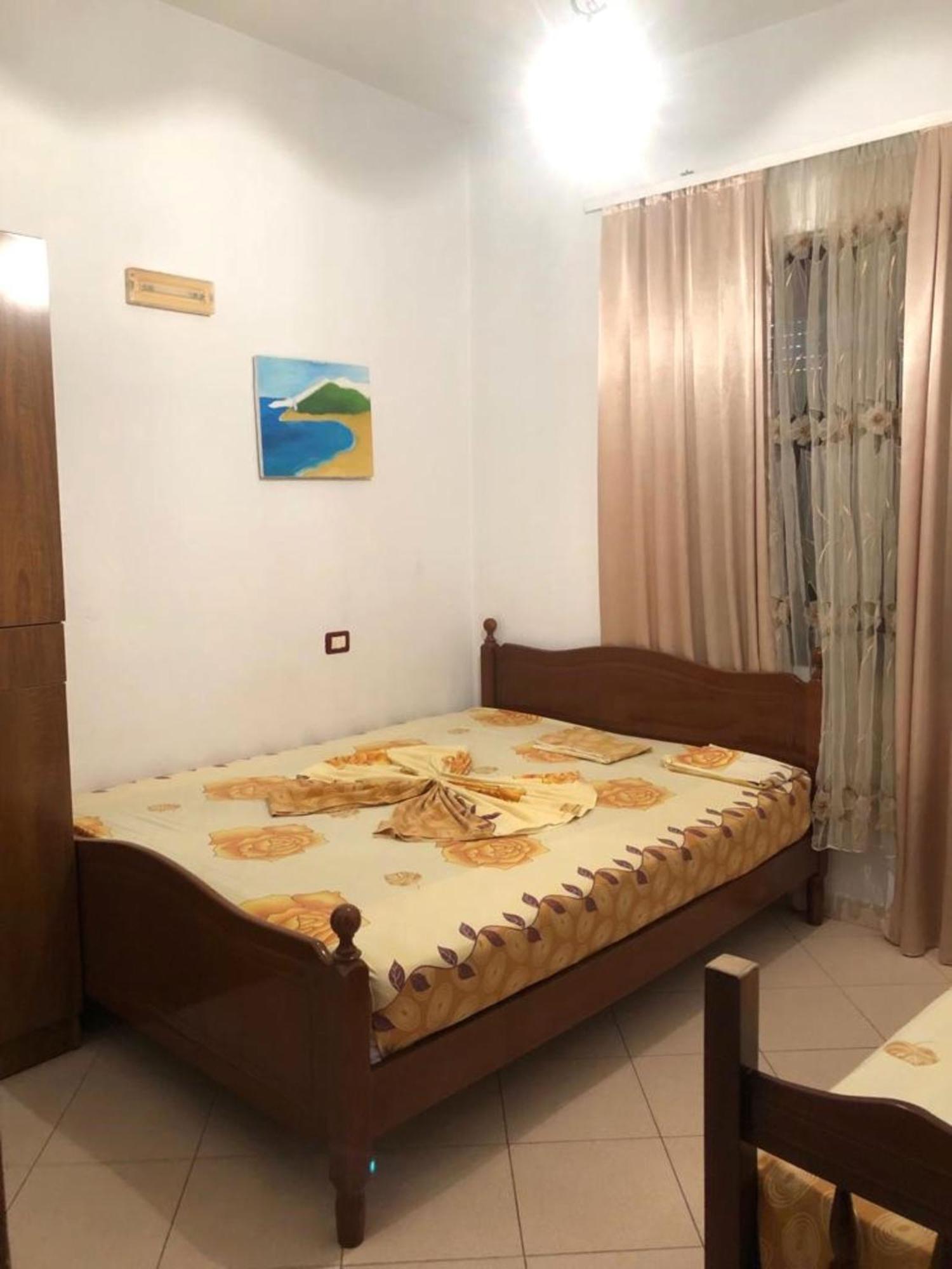 Apartment Tafilaj Durres Bagian luar foto
