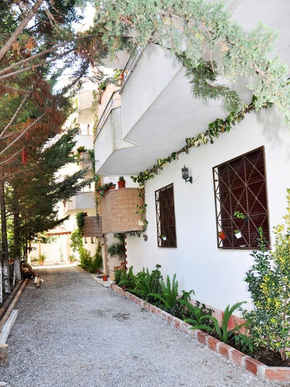 Apartment Tafilaj Durres Bagian luar foto