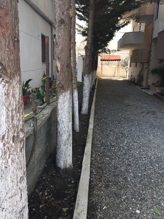 Apartment Tafilaj Durres Bagian luar foto