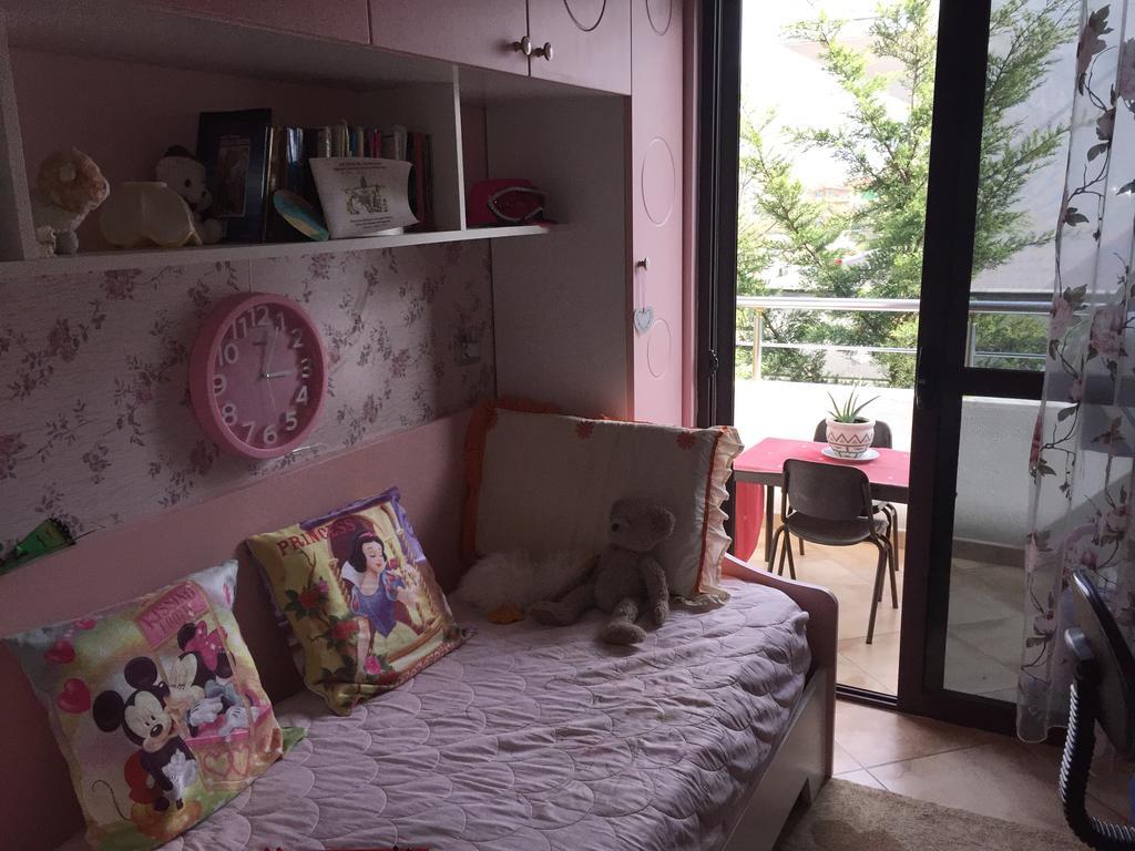Apartment Tafilaj Durres Bagian luar foto