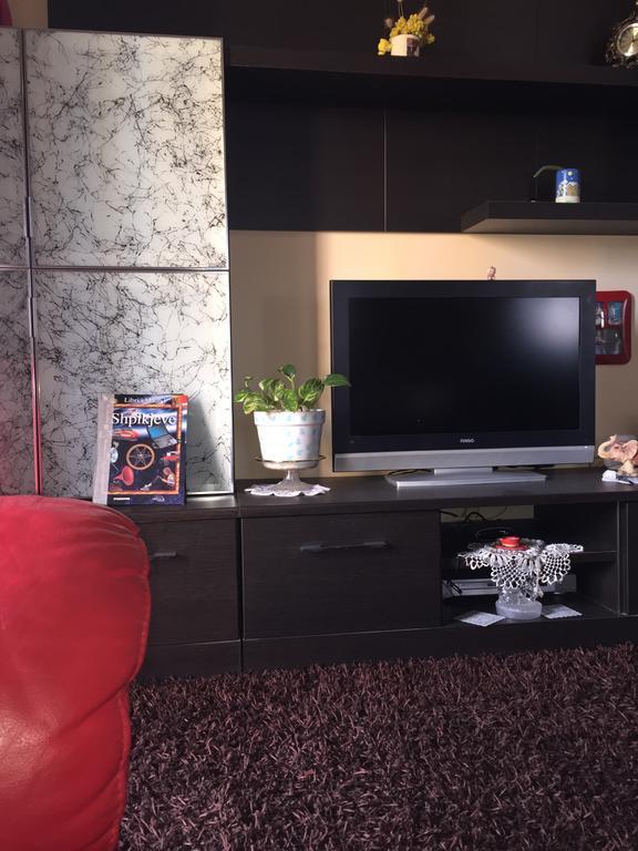 Apartment Tafilaj Durres Bagian luar foto