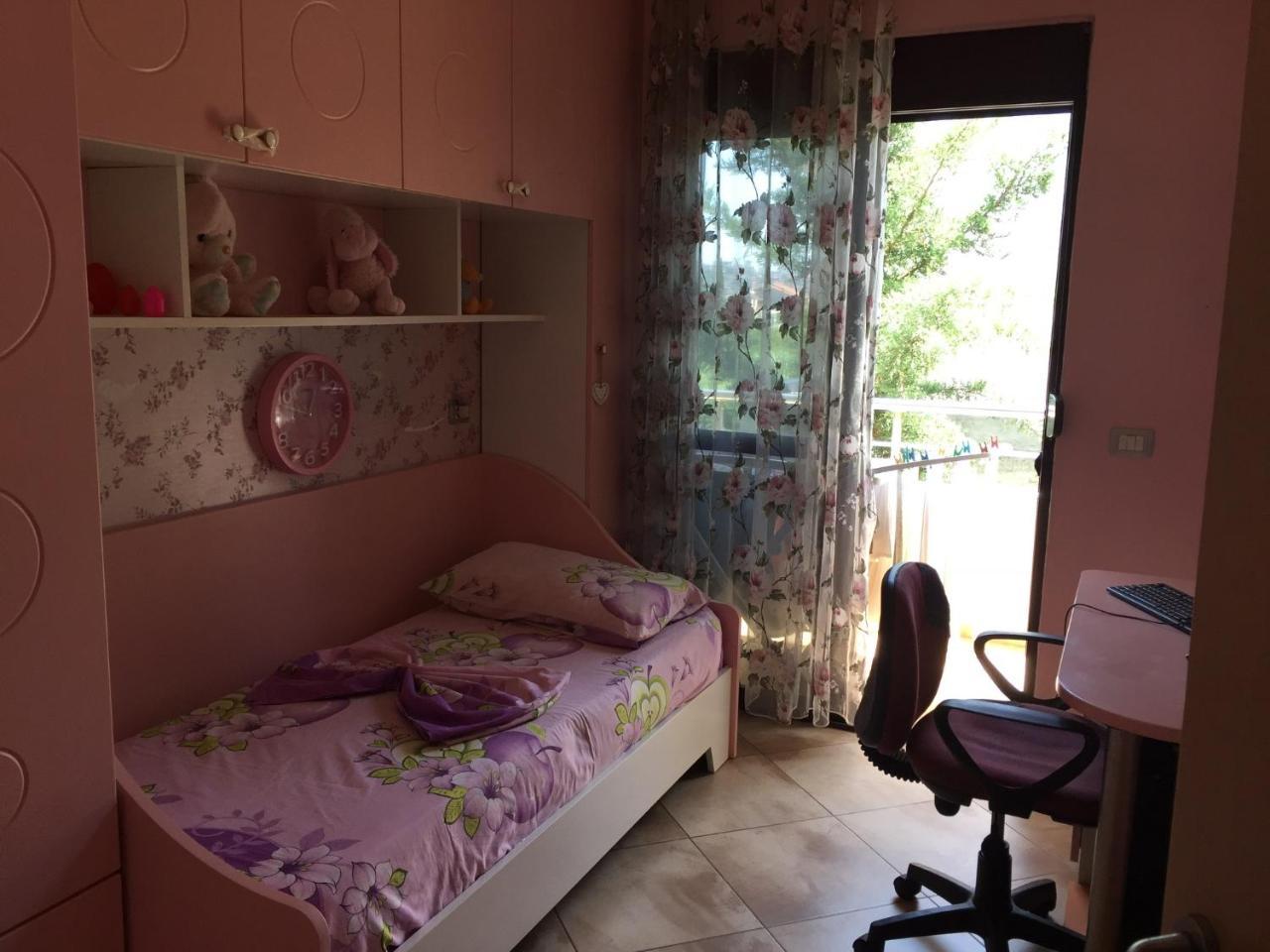 Apartment Tafilaj Durres Bagian luar foto